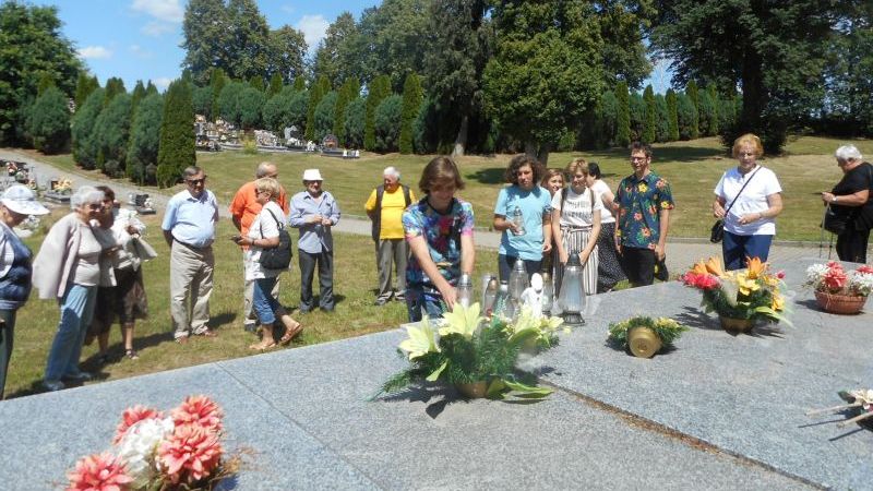 2019 07 Glucholazy pomnik 1
